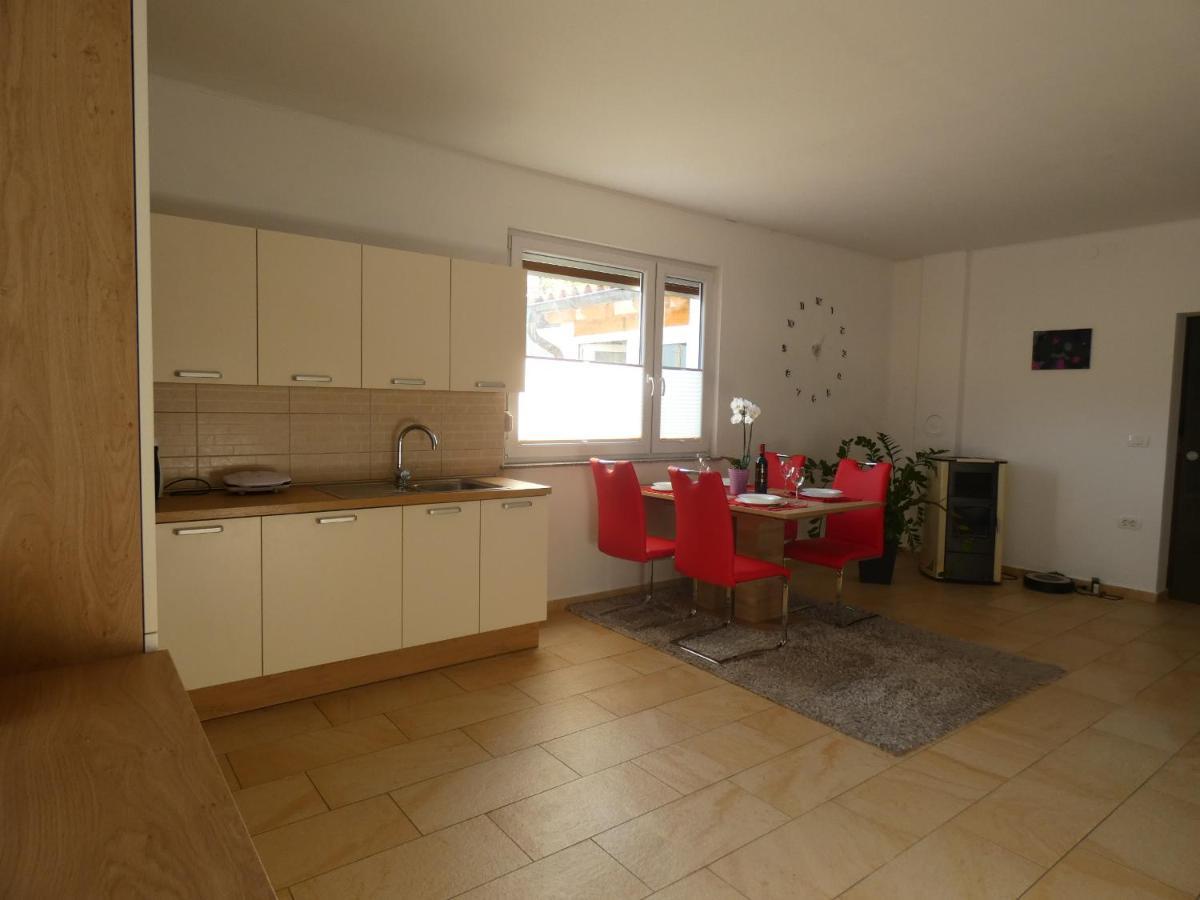 Apartment & Olive Oil Valuma Koper Extérieur photo